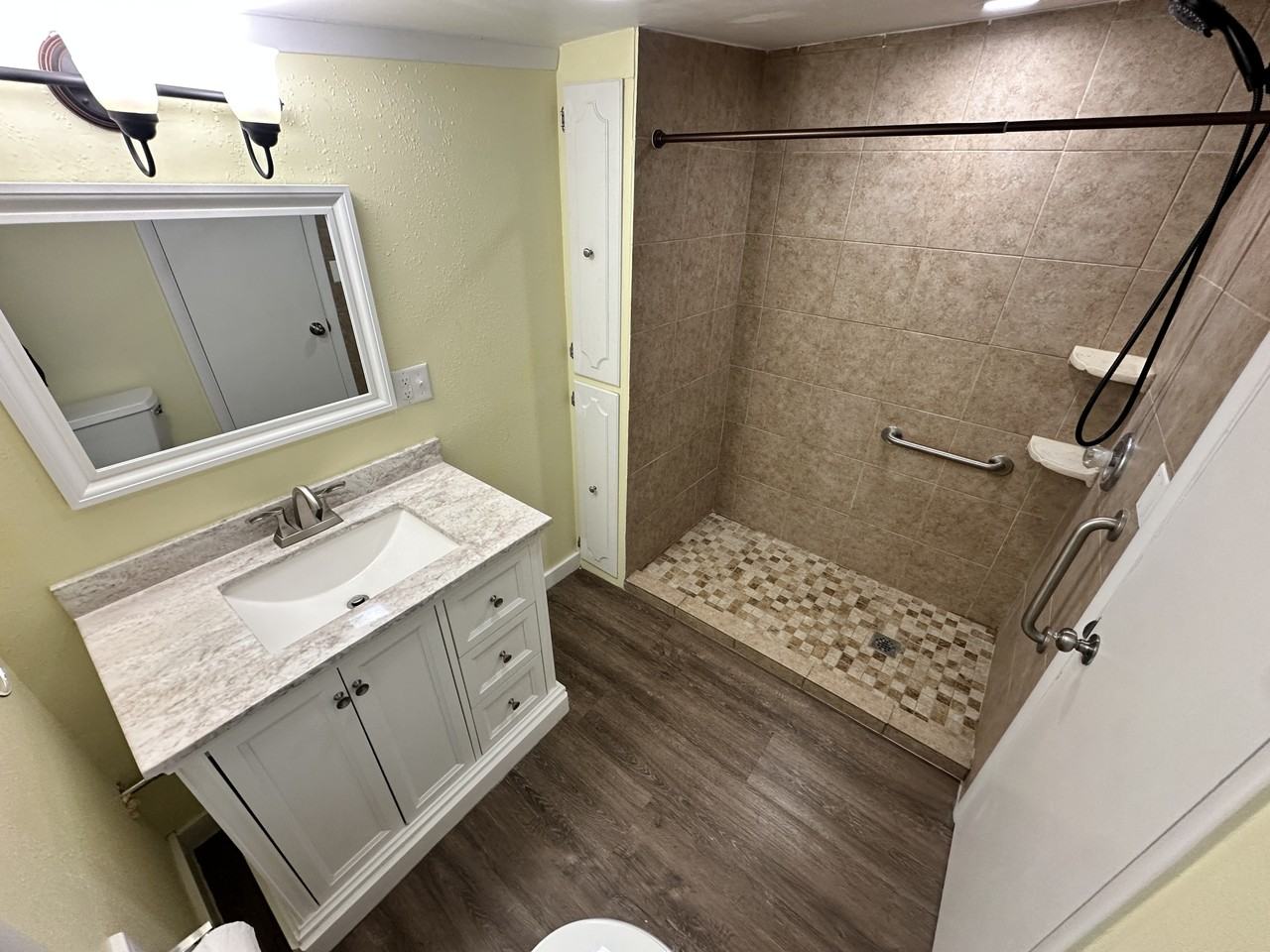 1105 3rd St #1105 - Photo 6 of 7