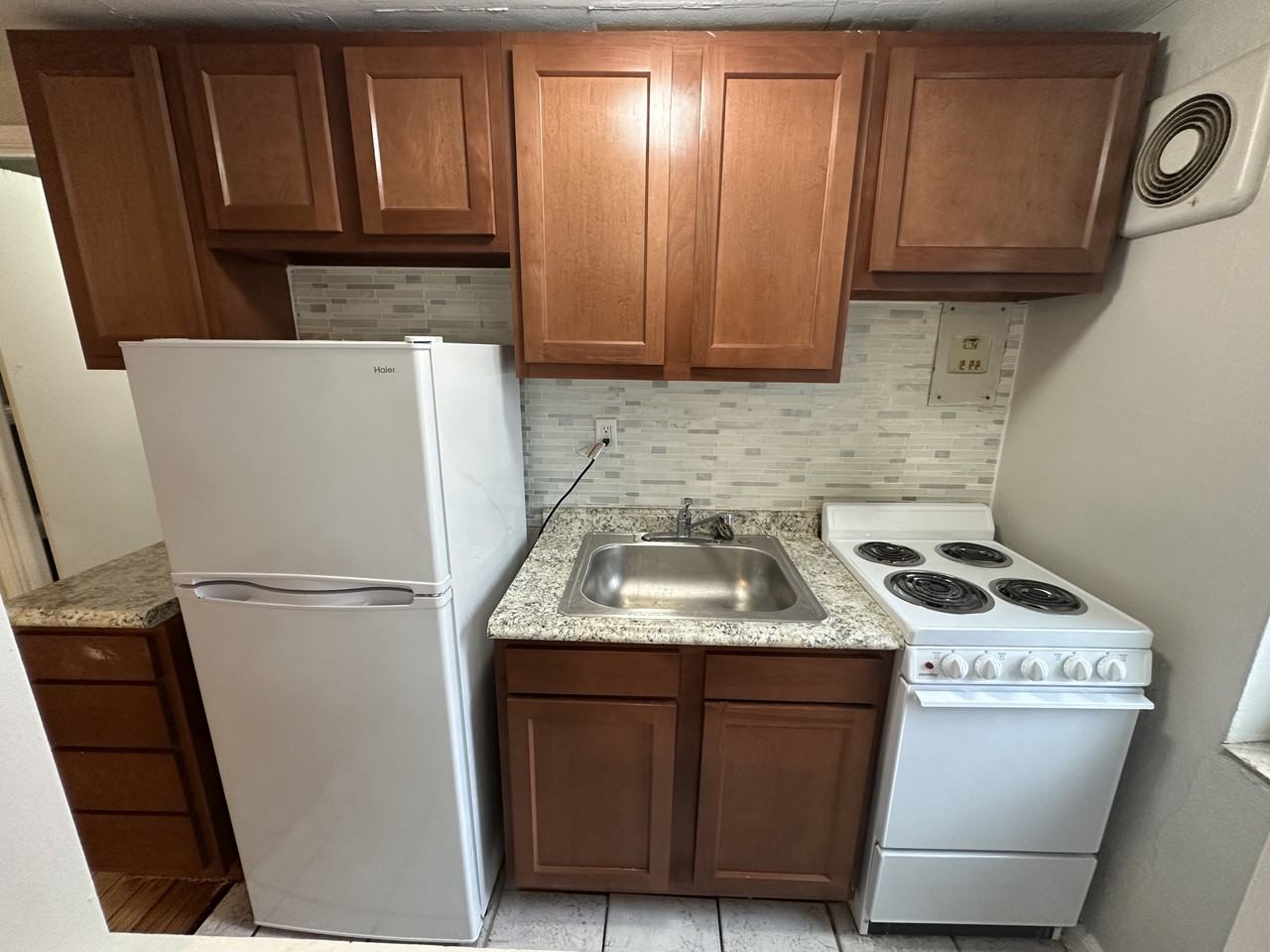 111 MOUNT LEBANON BOULEVARDAPT 16 #16 - Photo 4 of 7