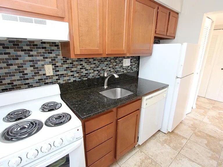 507 EDMOND STREETAPT 1 #1 - Photo 5 of 8