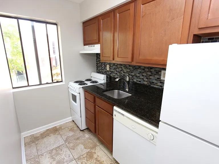 507 EDMOND STREETAPT 1 #1 - Photo 7 of 8