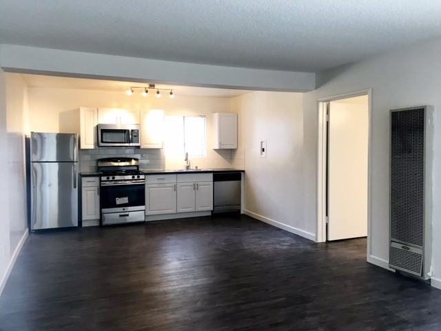 MC 1602 Winona Properties, LLC (140 Hoover) - Photo 2 of 14