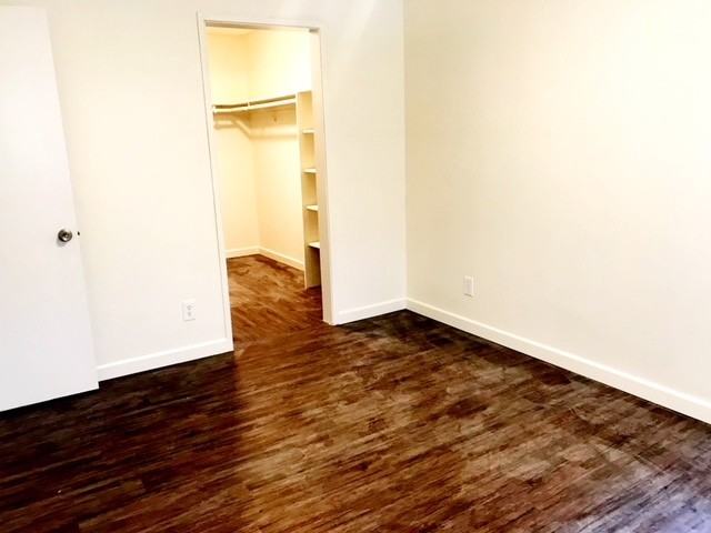 MC 1602 Winona Properties, LLC (140 Hoover) - Photo 5 of 14