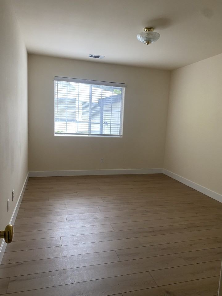 1794 Pomeroy Rd #1 - Photo 6 of 10