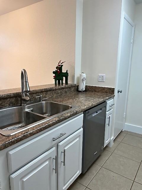 2811 North Oakland Forest Drive #102 - Photo 4 of 13