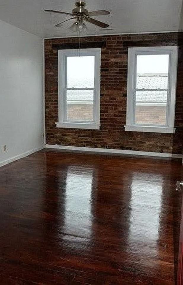 101 E. Harrison Apt. 12 - Photo 5 of 7