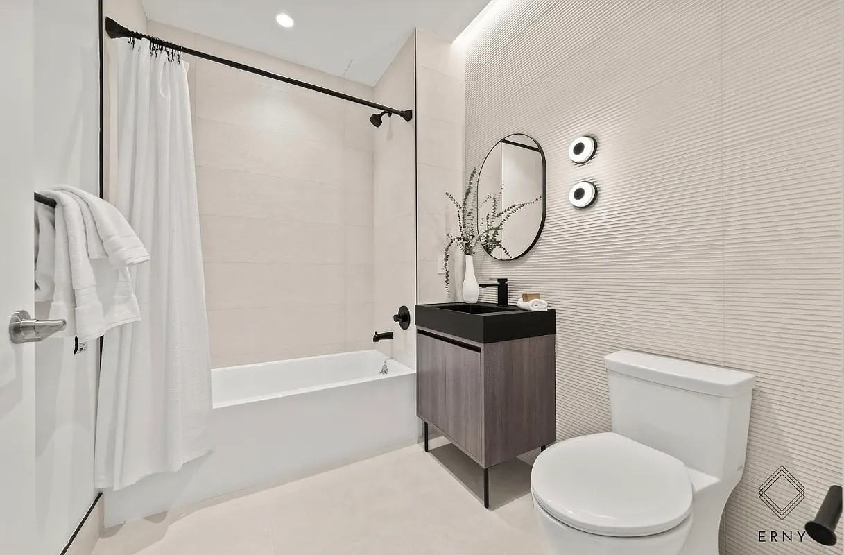 354 East 28th Street #3 - Photo 4 of 11