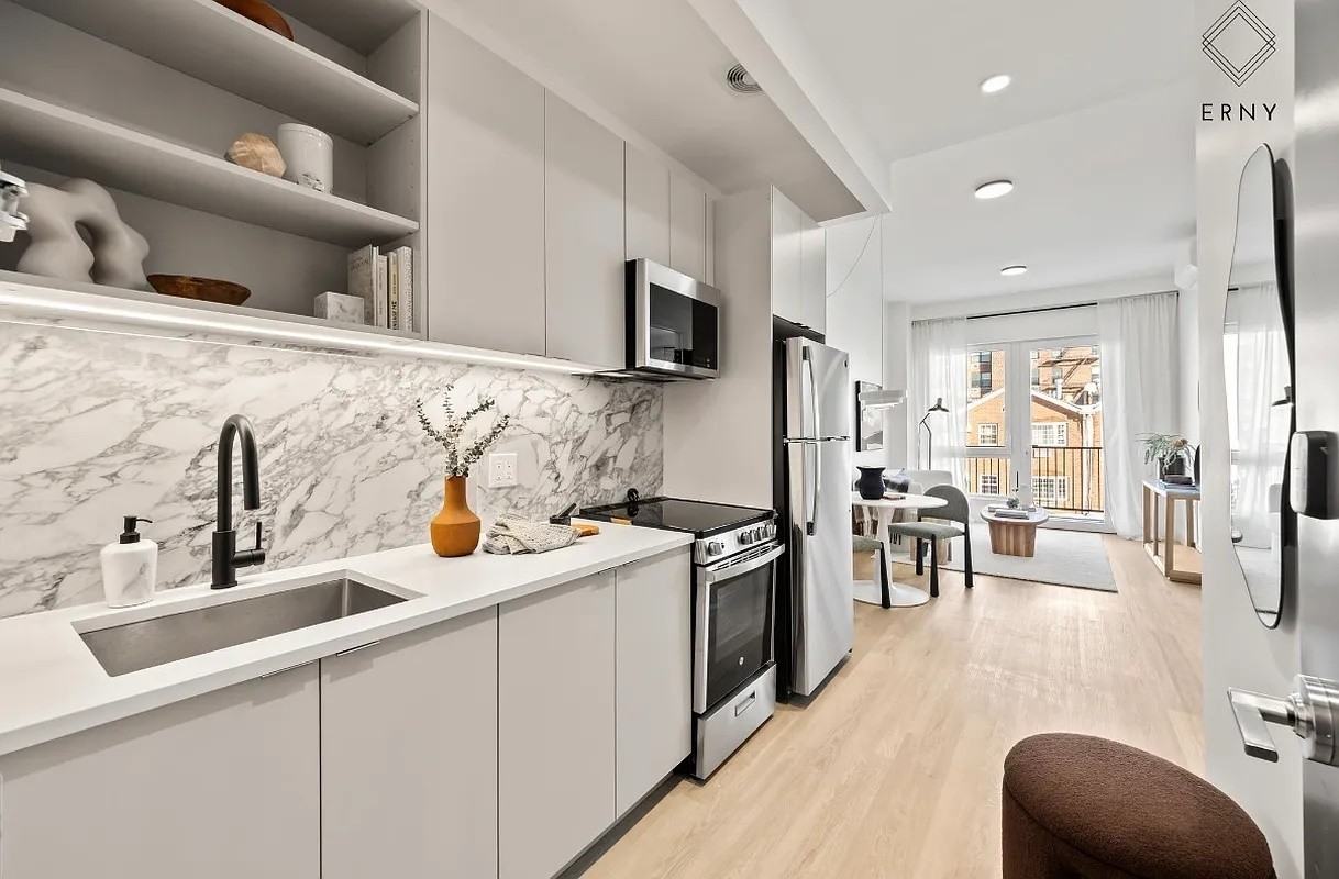 354 East 28th Street #3 - Photo 5 of 11