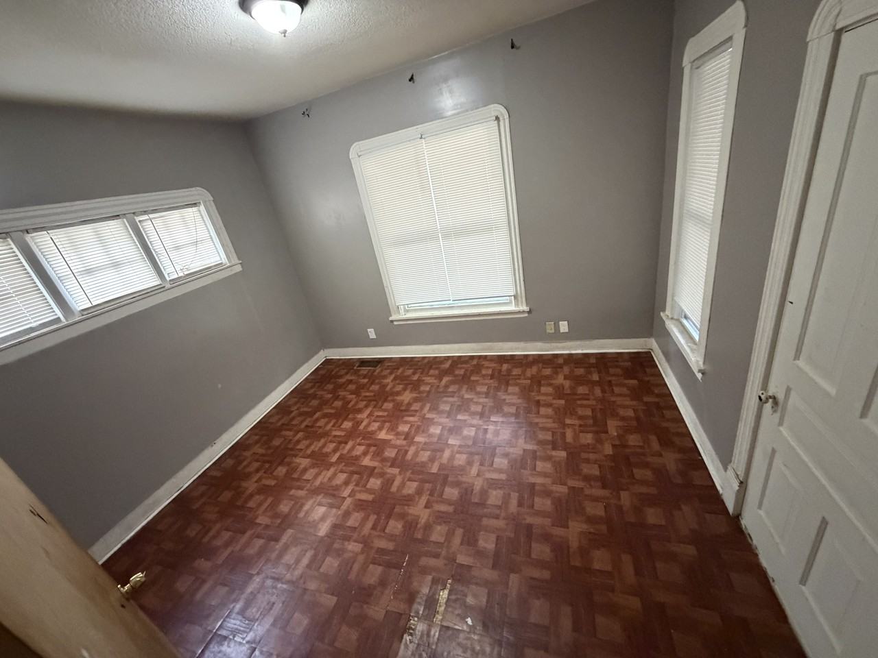 2647 Fremont Ave N #0 - Photo 5 of 7