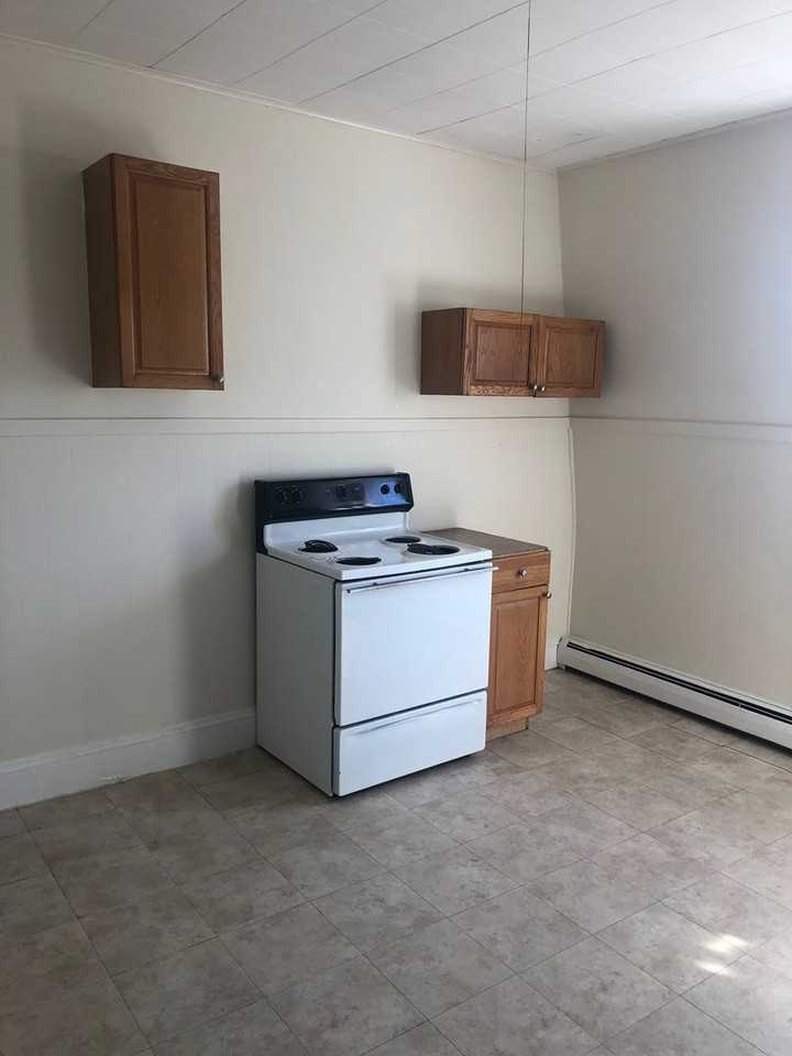 493-497 Cumberland Ave. - Photo 3 of 12