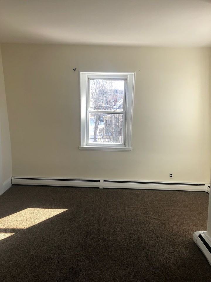 493-497 Cumberland Ave. - Photo 4 of 12