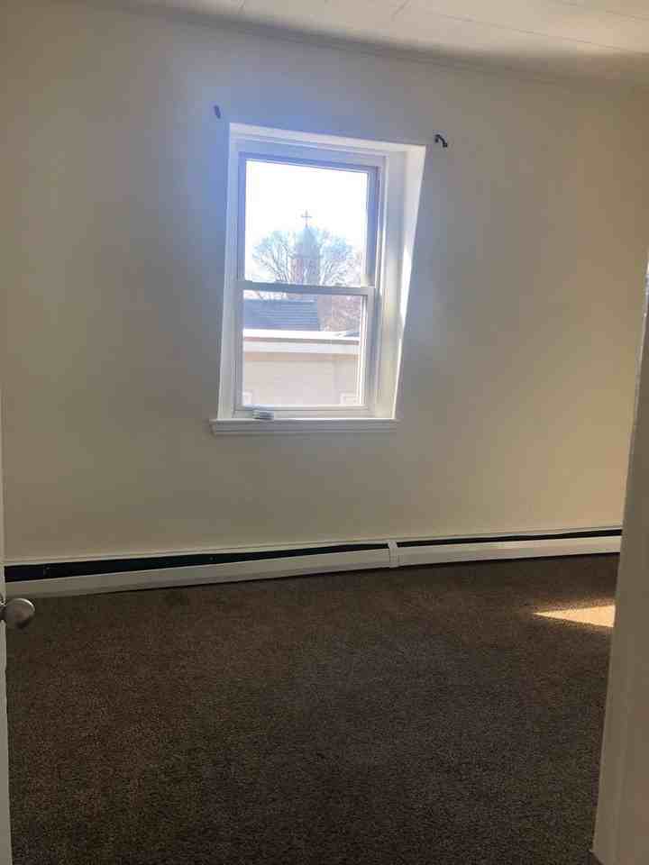 493-497 Cumberland Ave. - Photo 7 of 12