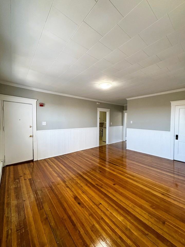 124 Burnside Ave #3L - Photo 6 of 28