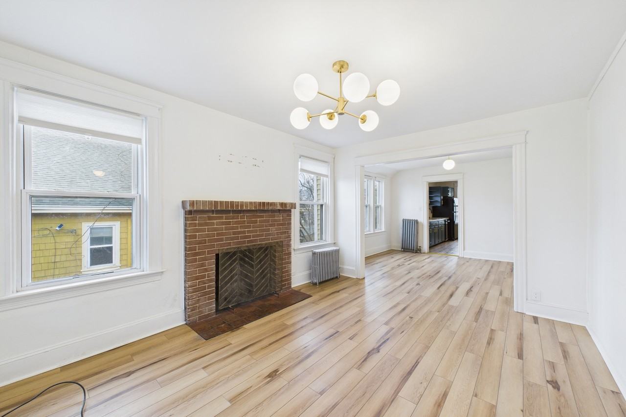 58 3rd St #1 - Photo 4 of 15