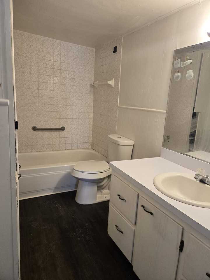 714 North Avenue C - 1 #1 - Photo 5 of 8