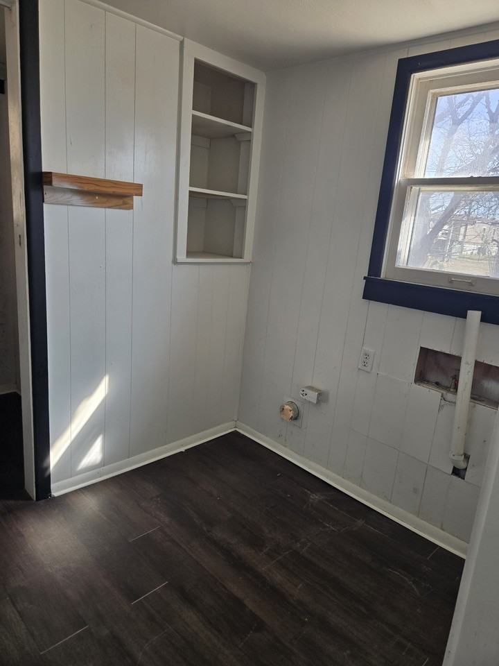 714 North Avenue C - 1 #1 - Photo 7 of 8