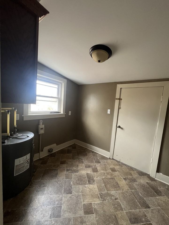 76 Locust Dr #A - Photo 2 of 11