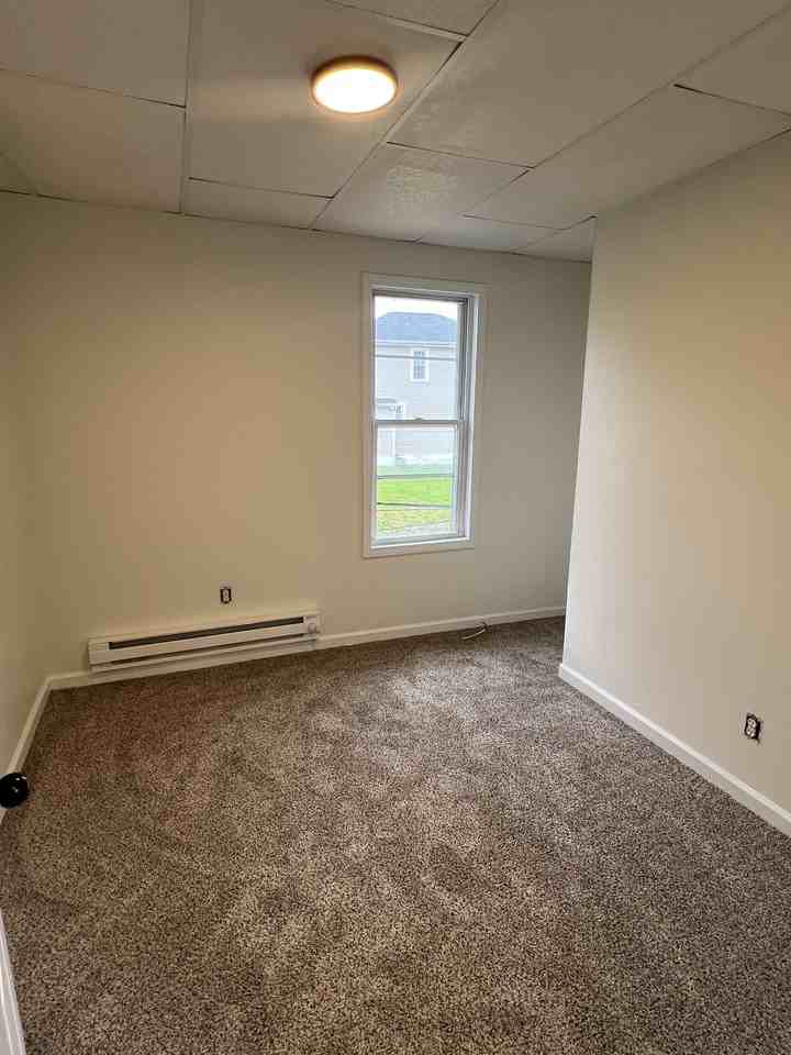 106 N Carpenter St #1 - Photo 6 of 10