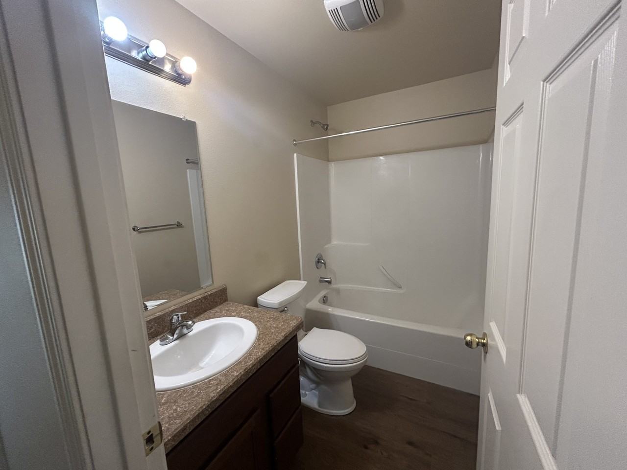 2019 Lakehills Dr #2019 - Photo 5 of 12