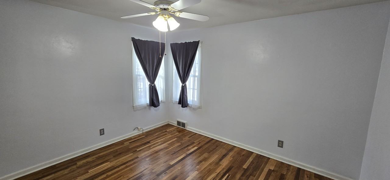 1766 S Jackson St #1 - Photo 5 of 11