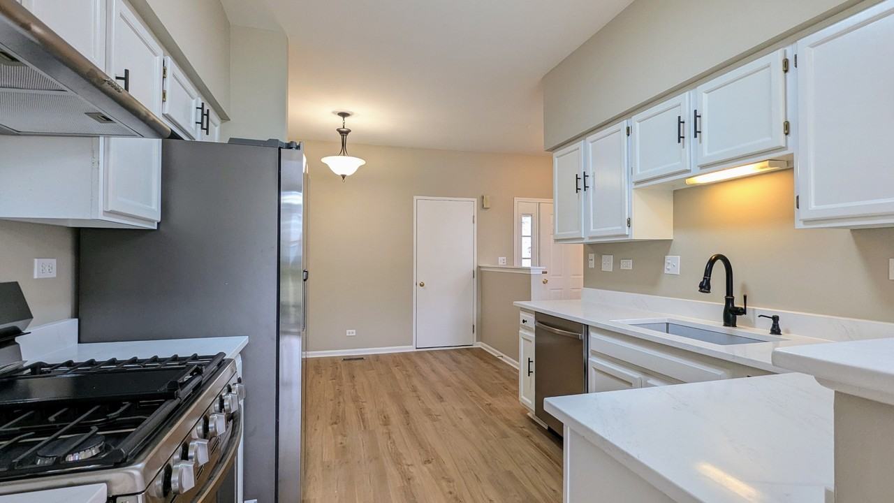 265 Sierra Pass Dr #3 - Photo 6 of 18