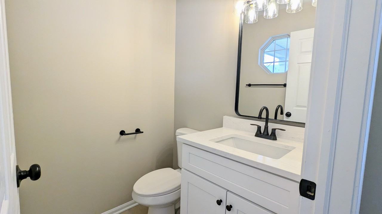 265 Sierra Pass Dr #3 - Photo 7 of 18