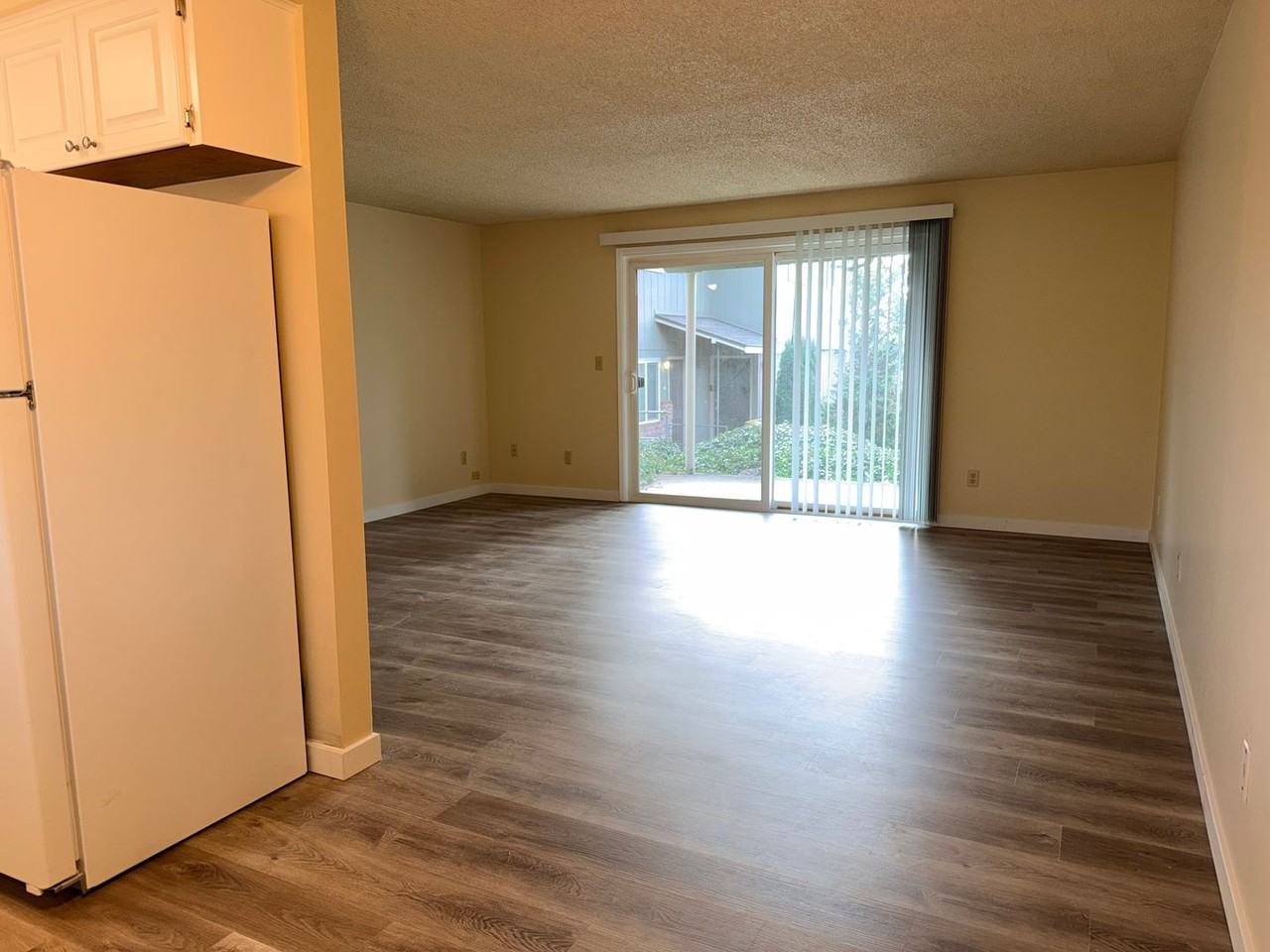 Putnam Terrace Apartments - Photo 4 of 17