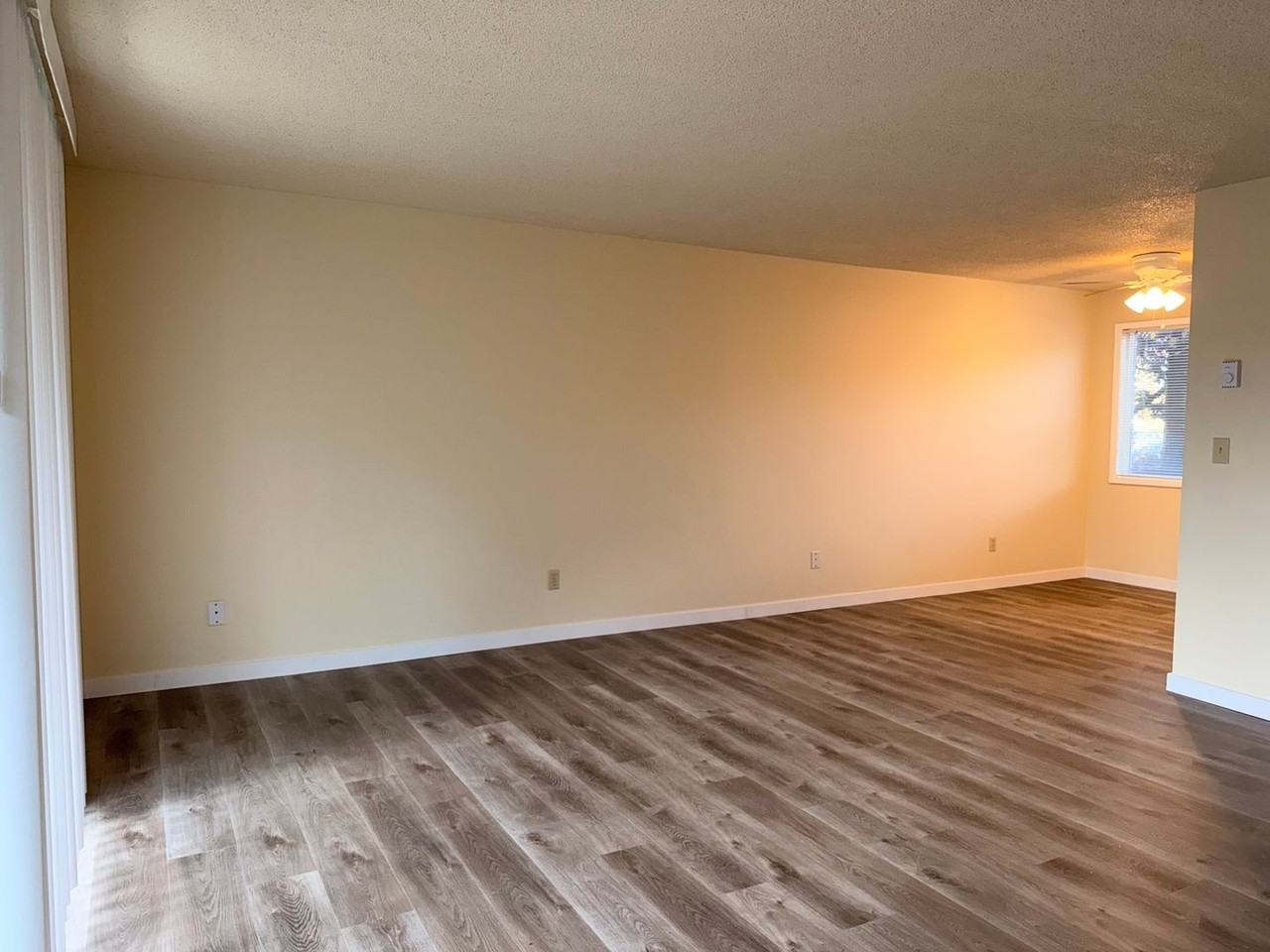 Putnam Terrace Apartments - Photo 6 of 17