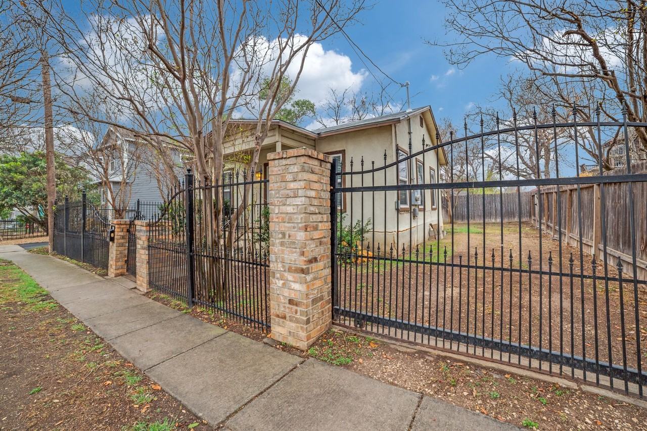 415 Kendall St - Photo 5 of 27