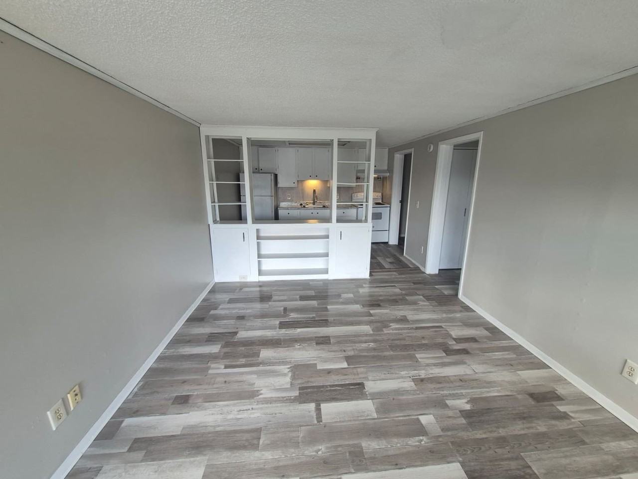 Amhurst Apartments - Photo 2 of 14