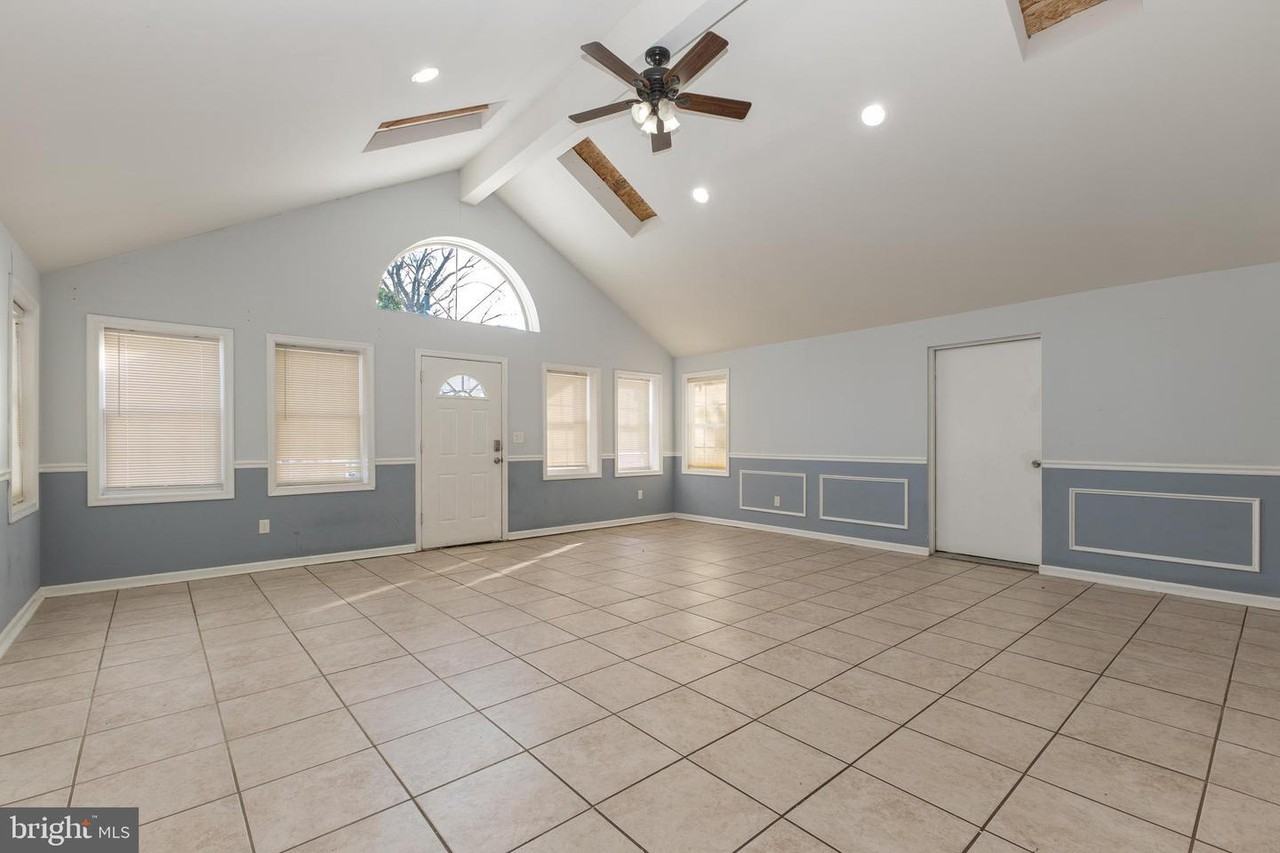 7832 Martha Washington St #1 - Photo 4 of 26