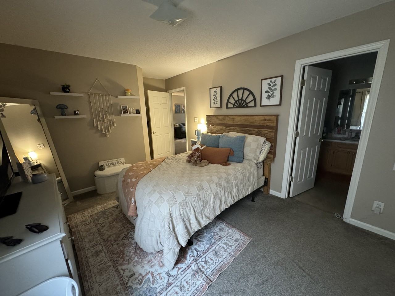 31st Avenue Cir Ne #2614 - Photo 6 of 12