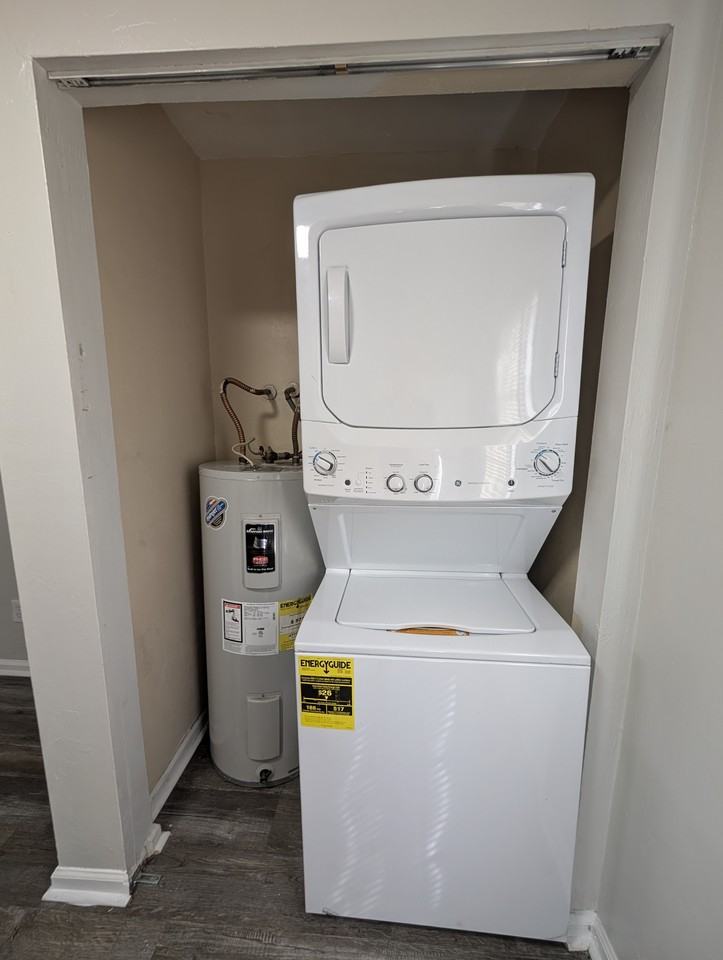 2350 Horne AvenueApt 2 #2 - Photo 3 of 7