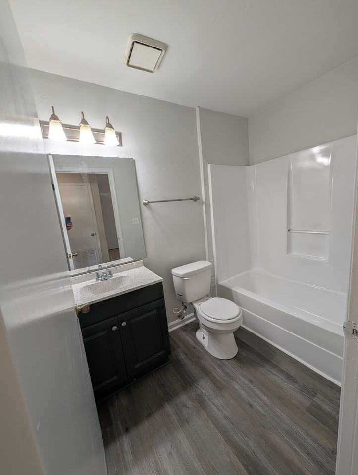 2350 Horne AvenueApt 5 #5 - Photo 5 of 5