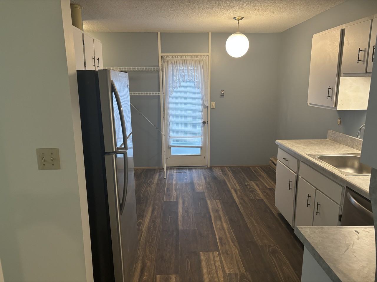 2103 Cardinal Dr #2103 - Photo 5 of 8