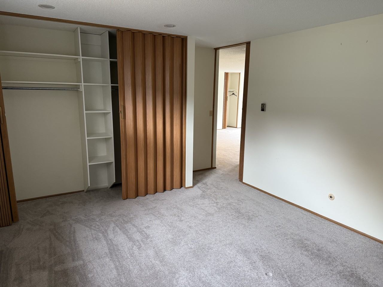 2103 Cardinal Dr #2103 - Photo 6 of 8