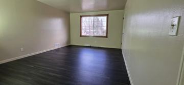 featured image of 1810 Oak St #4