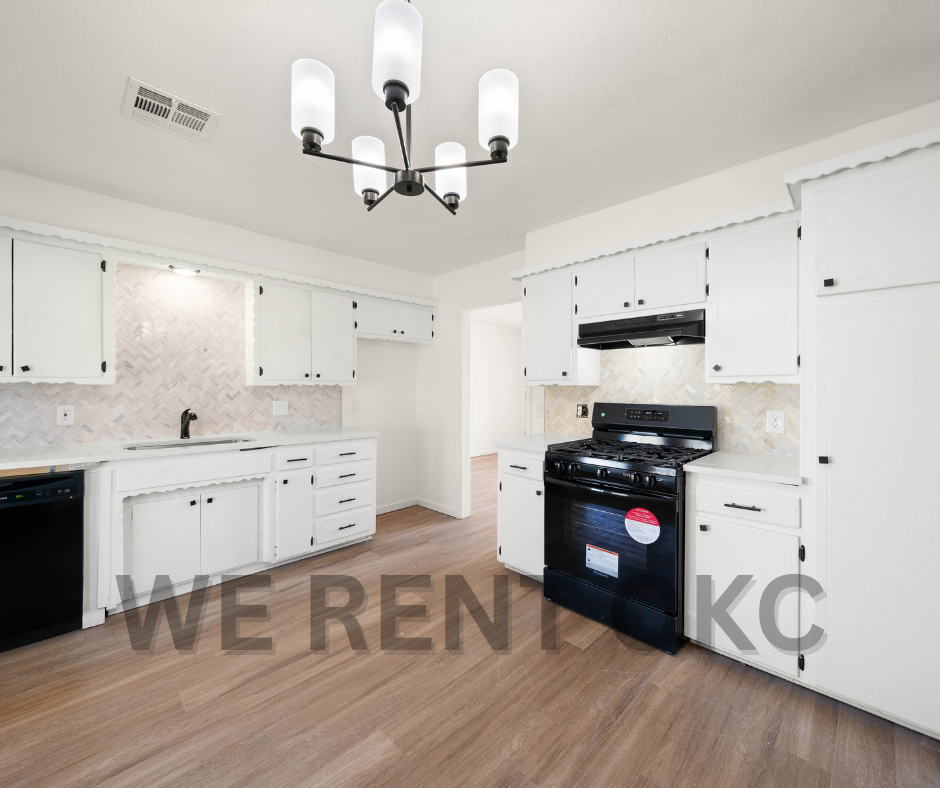 16391 Lynn St #1 - Photo 6 of 35