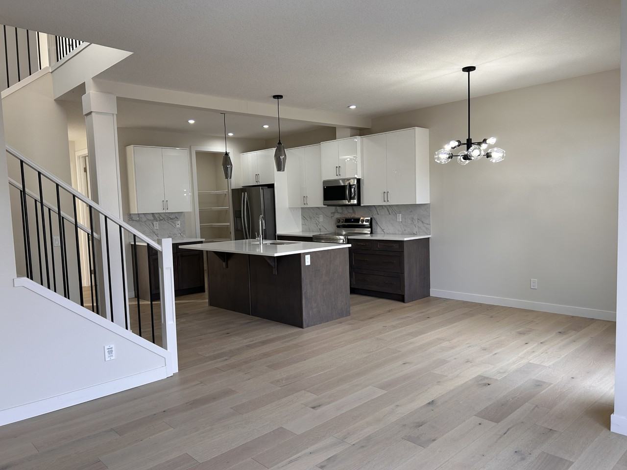 1020 Waterford Dr #1 - Photo 5 of 12