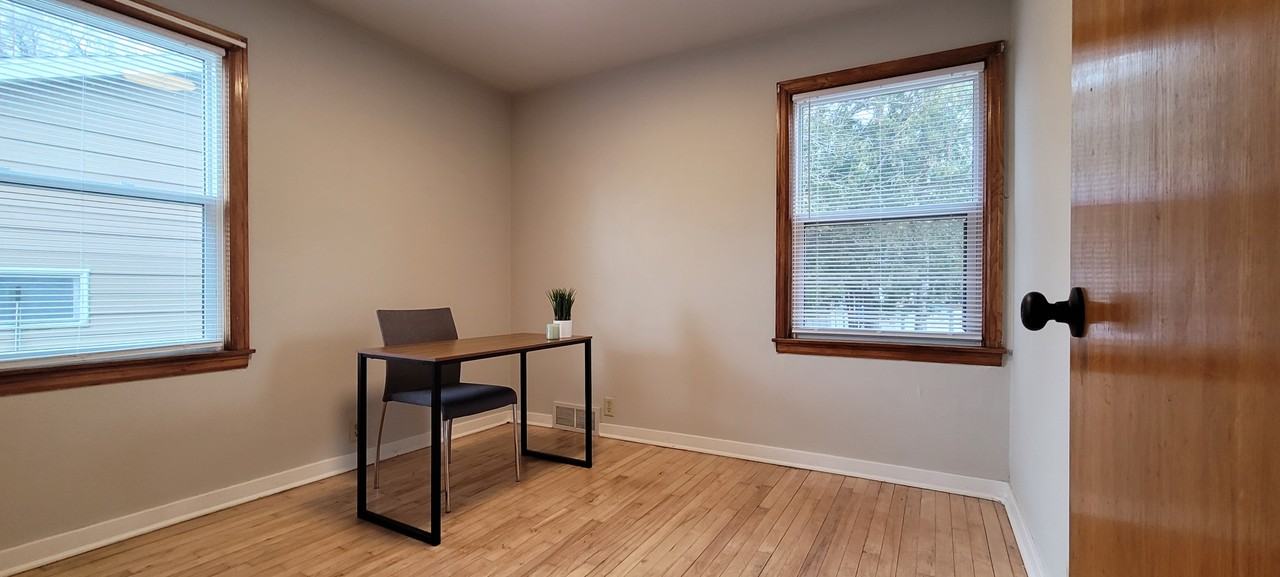 2724 Stanley St #1 - Photo 5 of 10