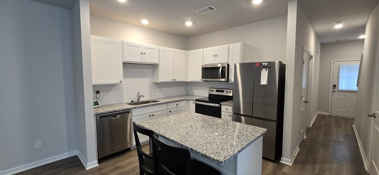 1230 Mason Dl #1 - Photo 4 of 10