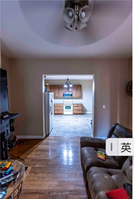 125 South 12th Street - 1 A125 South 12th Street125 South 12th Street #1A - Photo 3 of 13