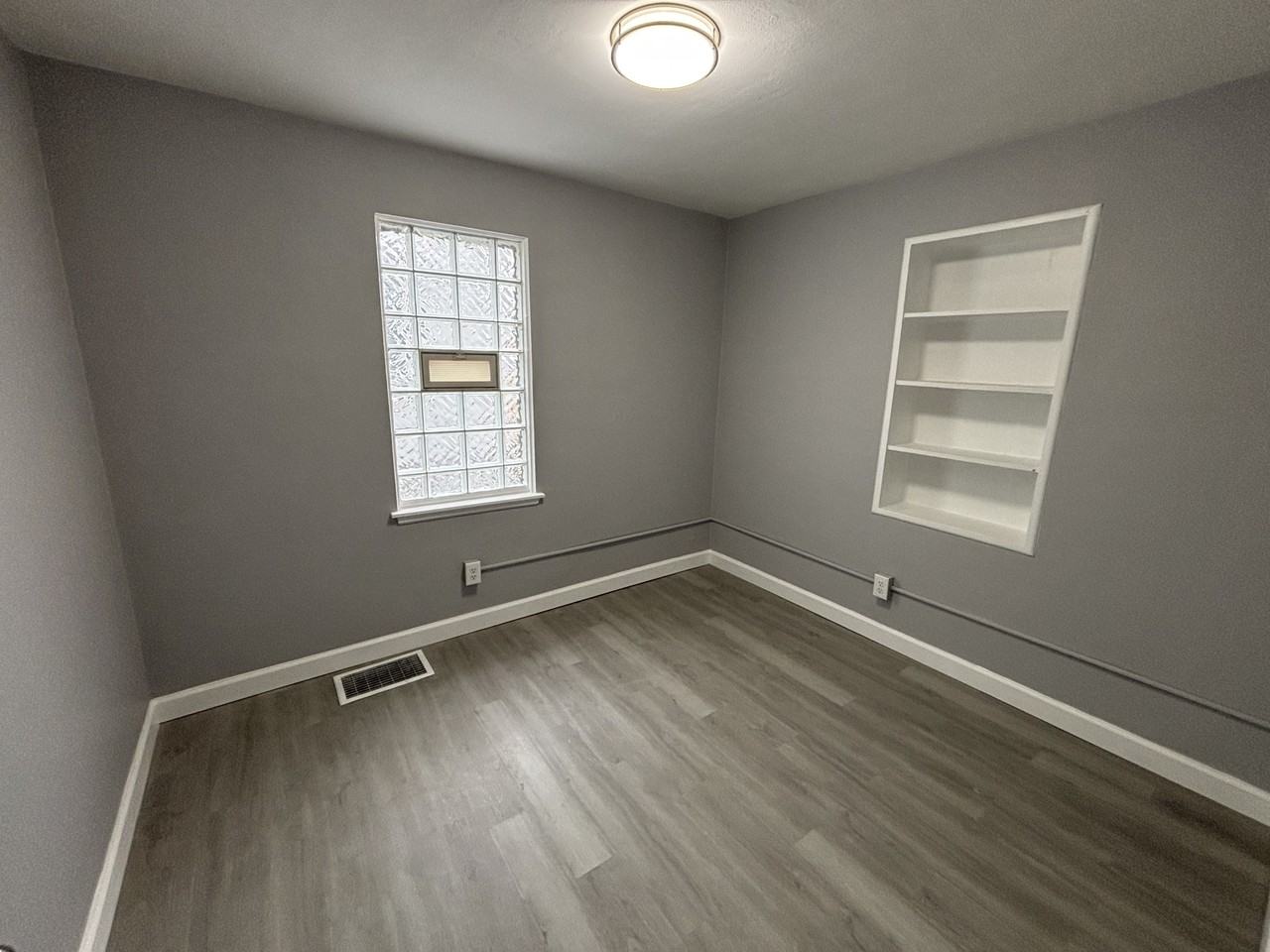 1311 Marshall Pl #1 - Photo 5 of 15