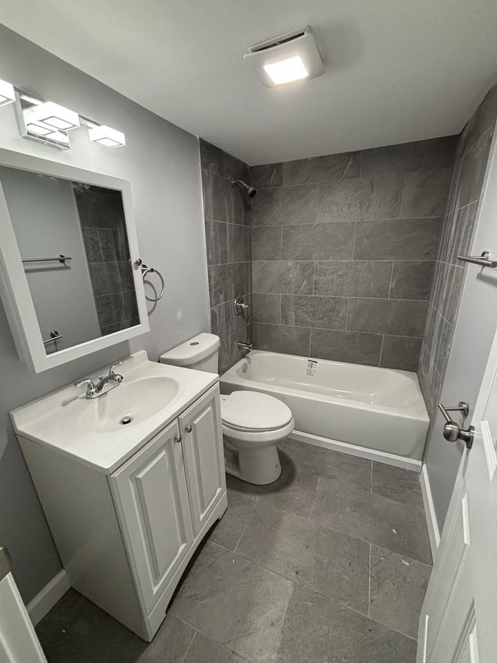 1311 Marshall Pl #1 - Photo 6 of 15