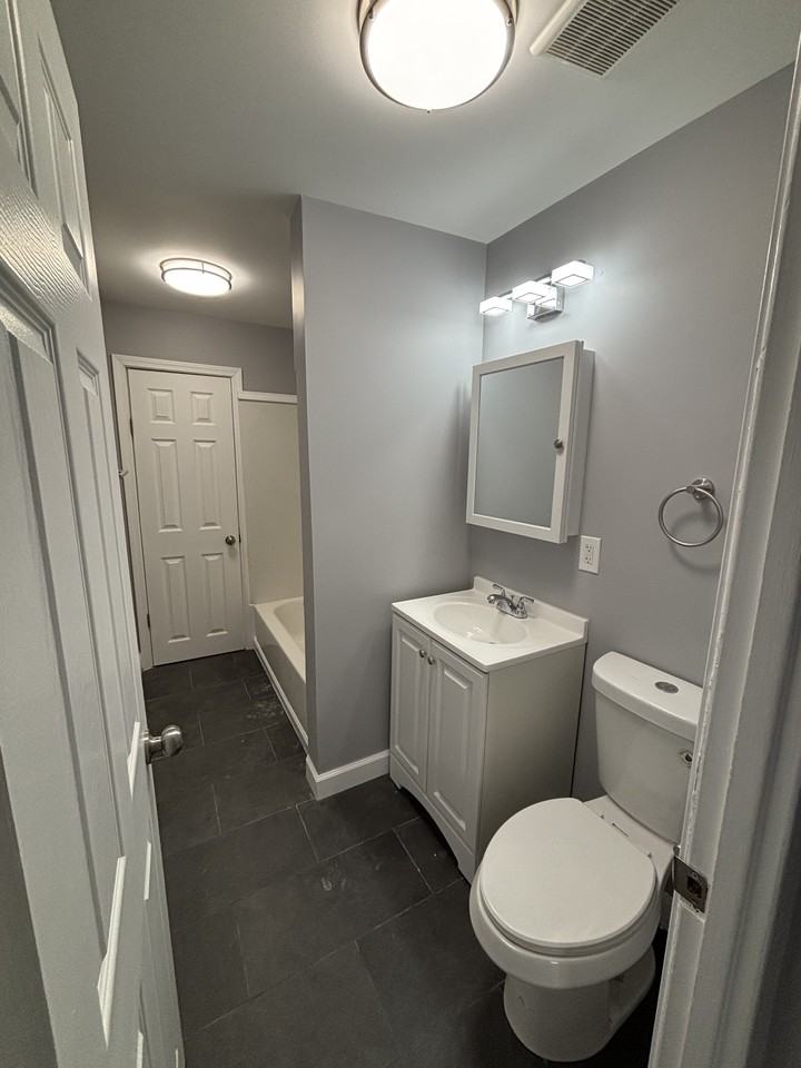 1311 Marshall Pl #1 - Photo 7 of 15