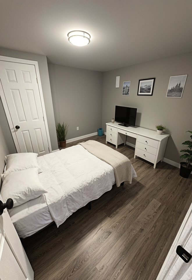 1534 E Cold Spring Ln #4