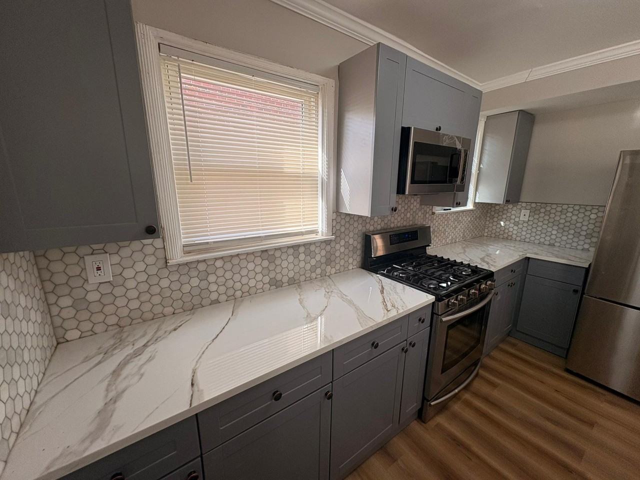 1529 Argonne Dr #1 - Photo 5 of 21