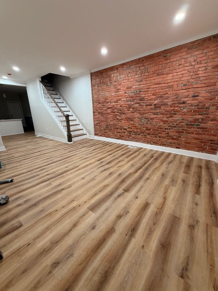 420 E 28th St #1 - Photo 6 of 26