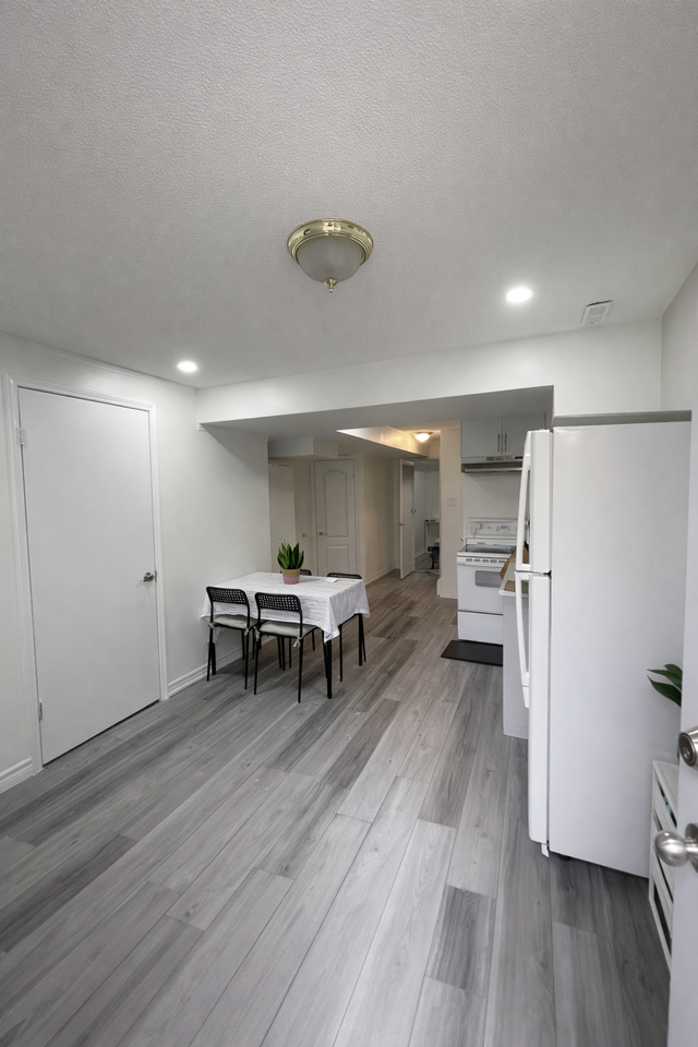 12 Horsham St Bsmt #2BS - Photo 4 of 8