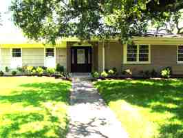 featured image of 2490 Harrison Ave #1