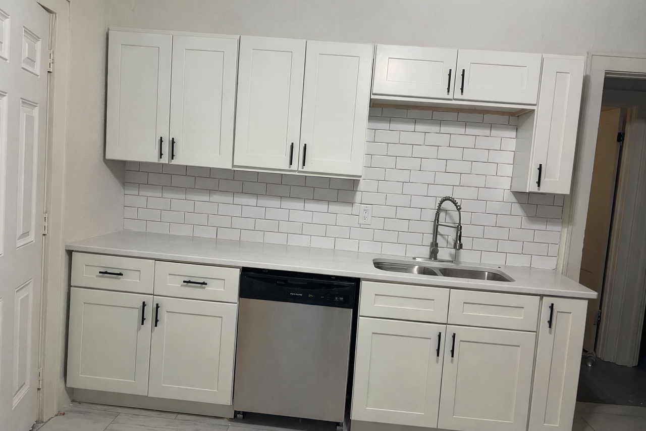 2611 N 48th St #1 - Photo 2 of 10